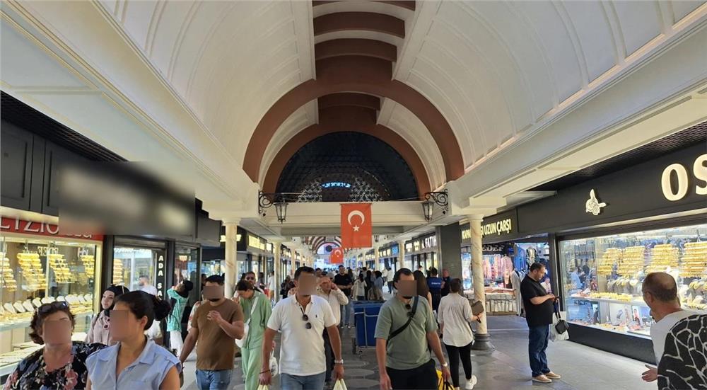 Gurbetçilerin altınlarına el konuldu... Gurbetçilerin altınlarına el konuldu...