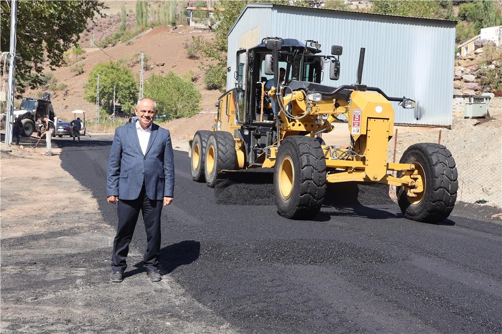 Yahyalı’da kırsal mahalleler sıcak asfalta kavuşuyor Yahyalı’da kırsal mahalleler sıcak asfalta kavuşuyor